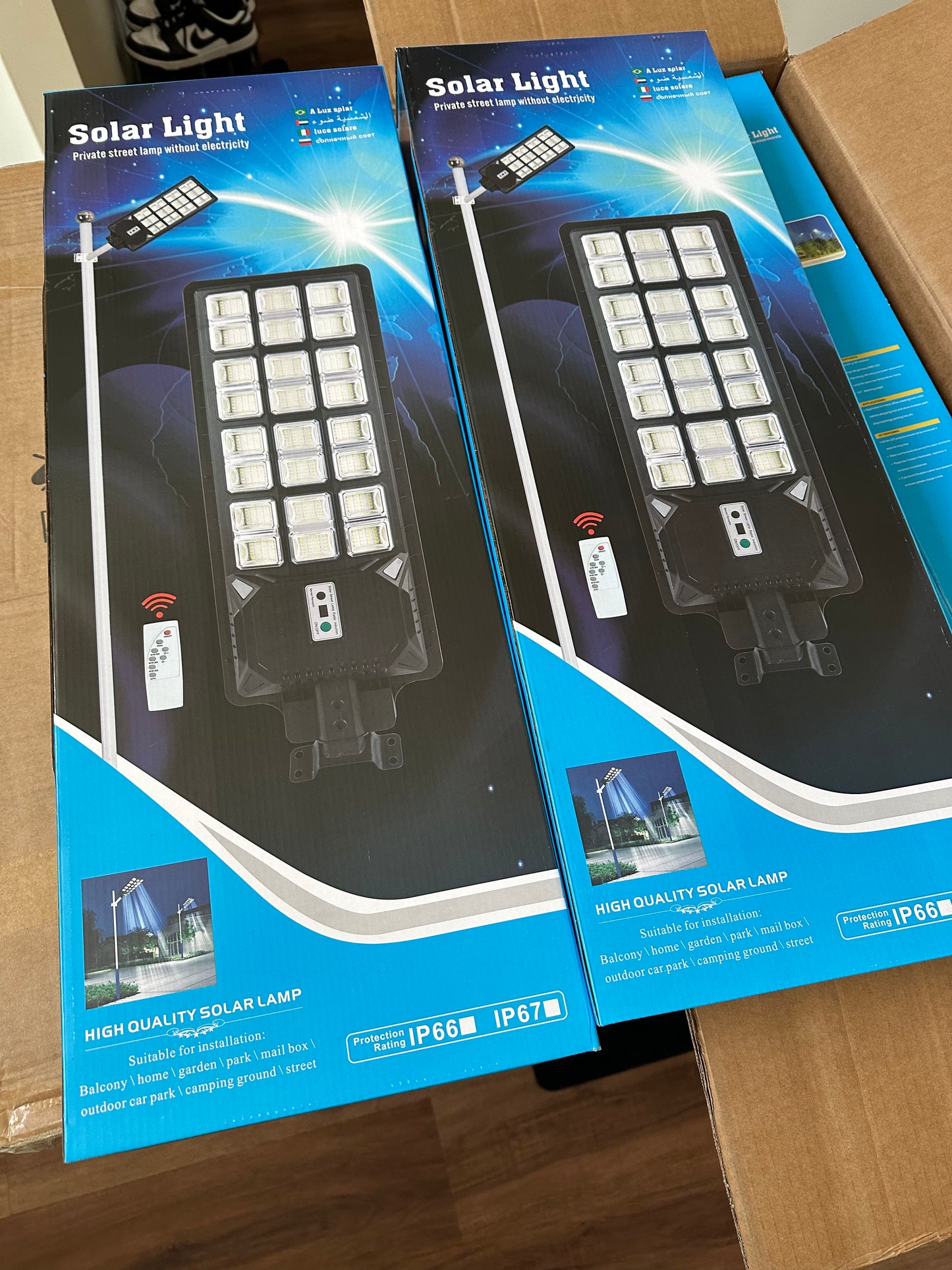 GZM Solar Street Light with Motion Sensor, 2000W